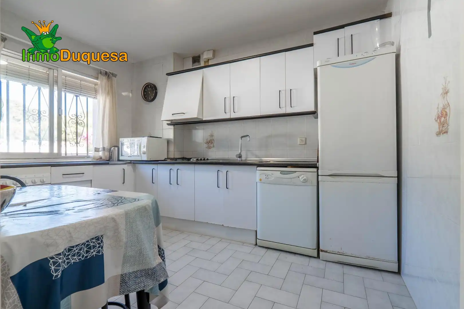 Kitchen of Detached homes for sale in Almuñécar  with Private garden, Terrace and Storage room