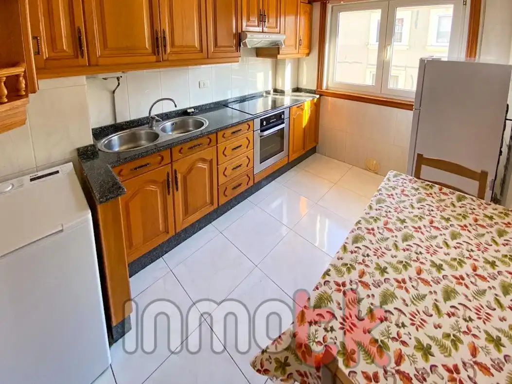 Habitación de Piso en venta en A Coruña Capital  con Parquet y Trastero