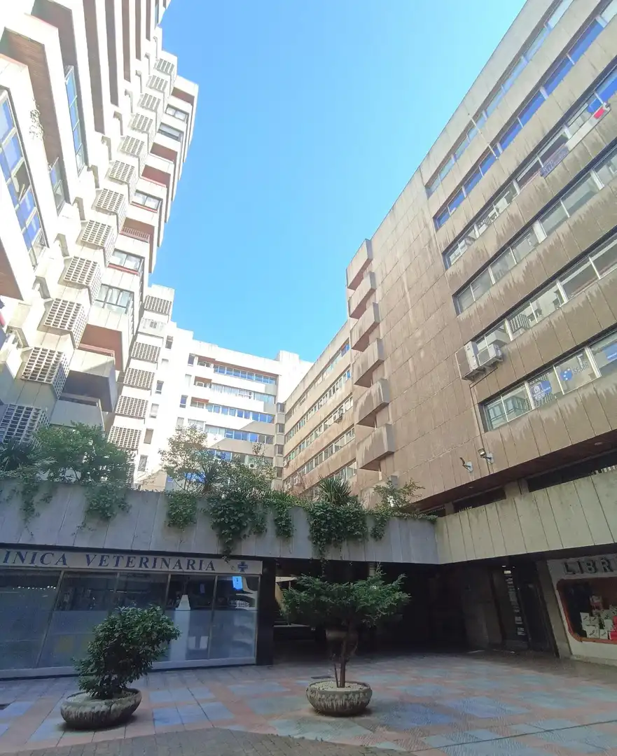 Ufficio con ascensore in vendita a Centro Ciudad, imagen 2