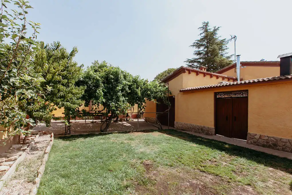 Jardín de Casa o chalet en venta en Lupiñén-Ortilla con Aire acondicionado, Calefacción y Jardín privado