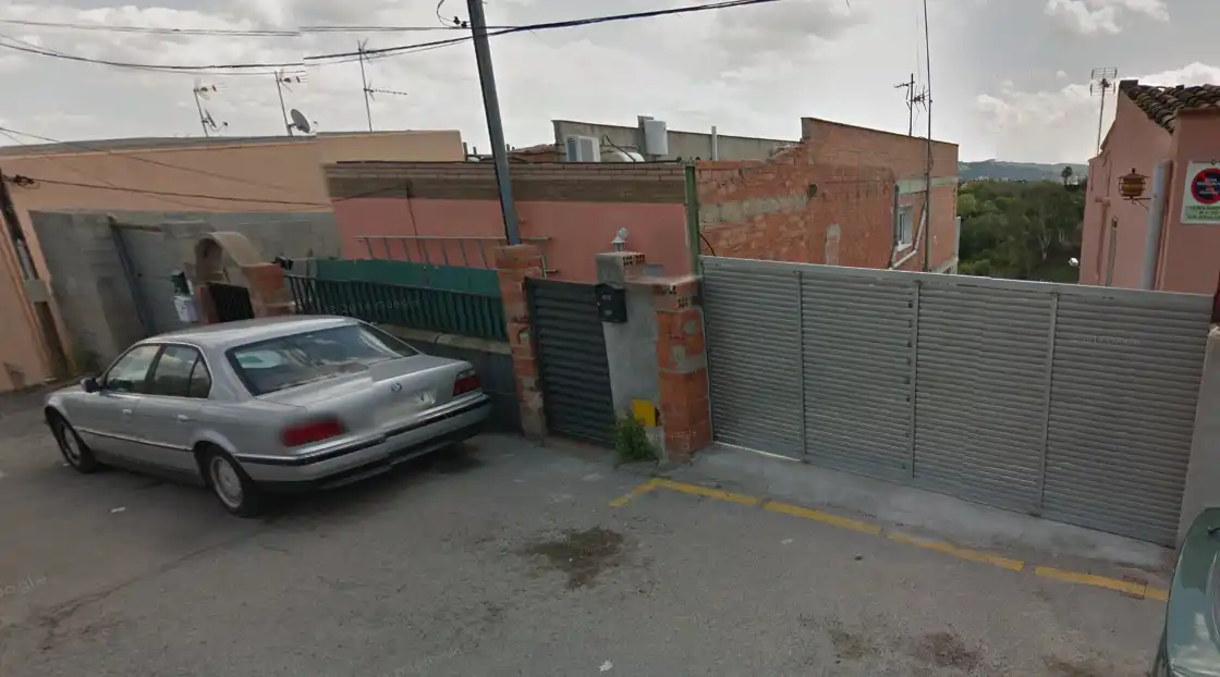 Aparcament de Casa o xalet en venda en Terrassa
