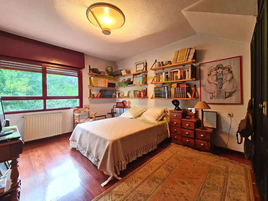 Bedroom of Houses for sale in Gijón   with Heating, Private garden and Terrace