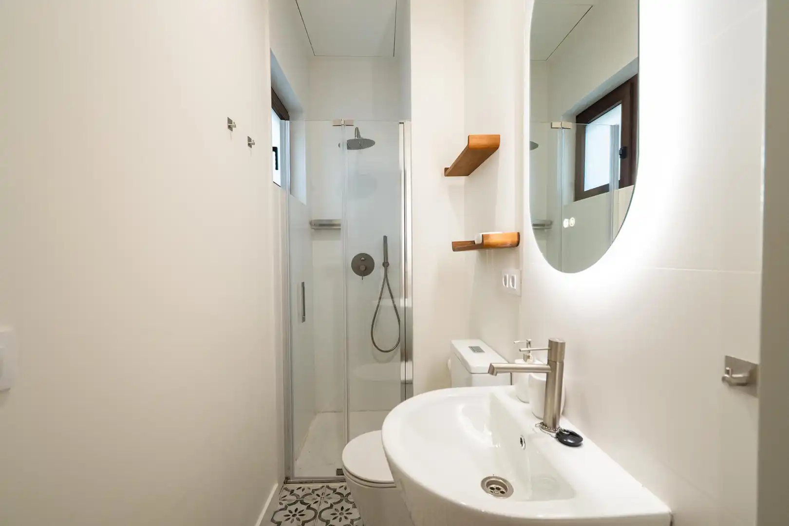 Baño de Piso de alquiler en Sevilla con Aire acondicionado, Calefacción y Amueblado