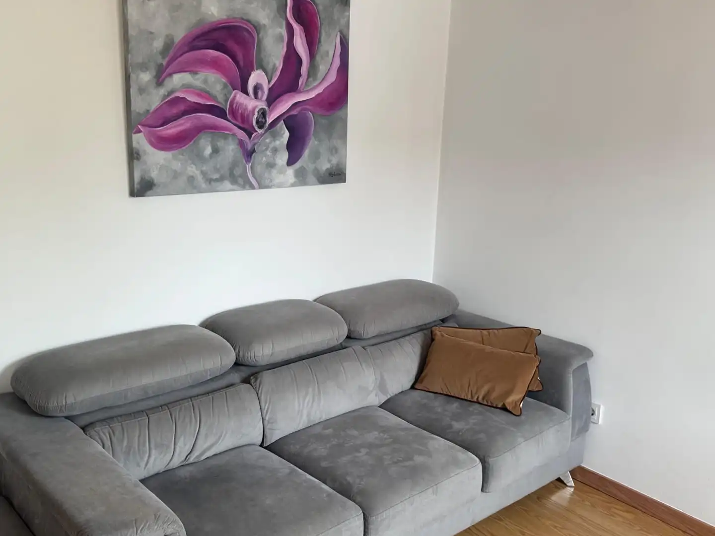 Living room of Flat for rent in O Carballiño    with Heating, Parquet flooring and Furnished