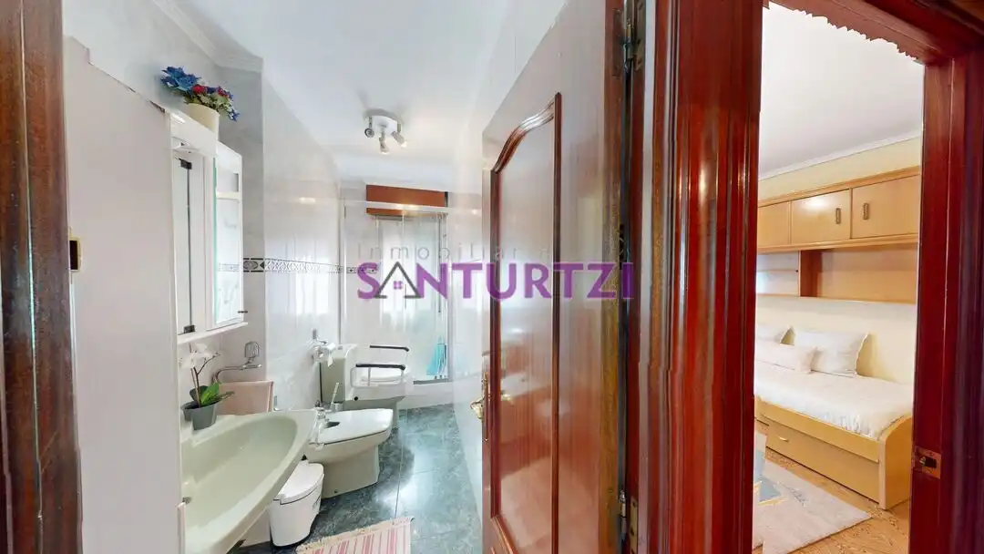 Flat for sale in La Txitxarra - Murrieta - Parke Santurtzi