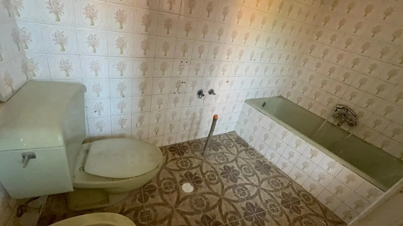 Bathroom of Country homes for sale in Onzonilla