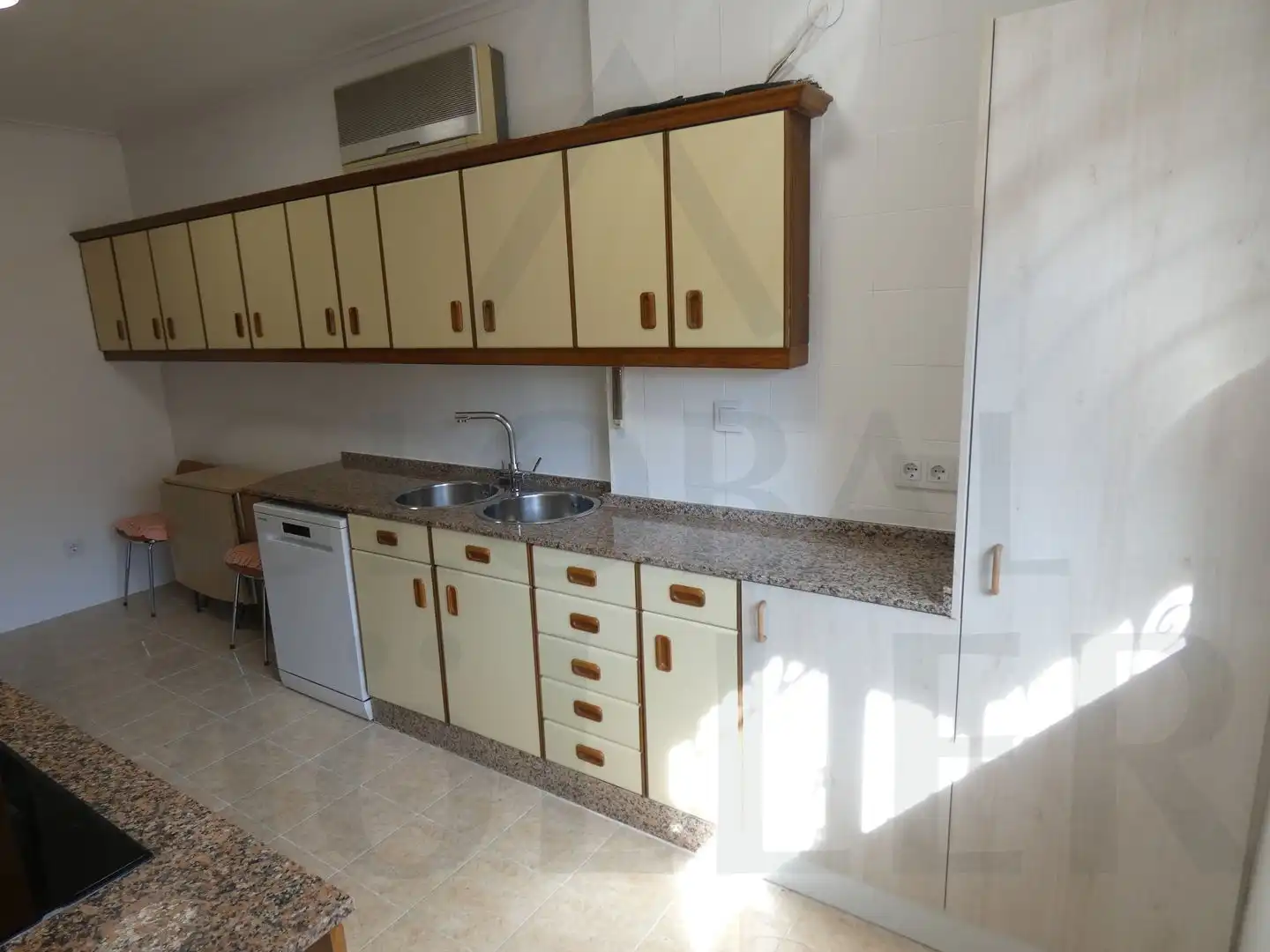 Flat for rent in Calle Ángel Bruna, 20, Ensanche