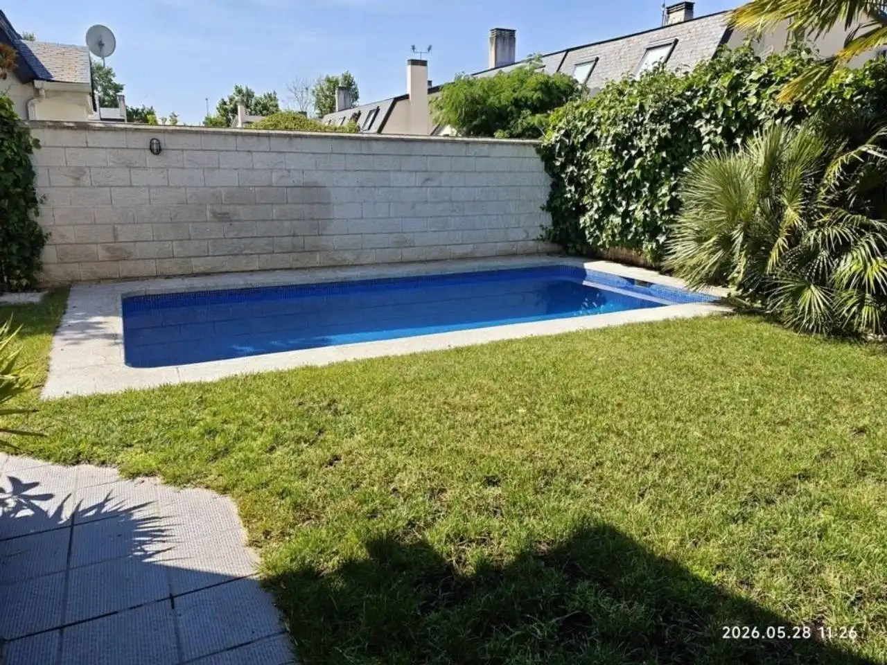 Piscina de Casa adosada en venta en Aranjuez con Calefacción, Trastero y Amueblado
