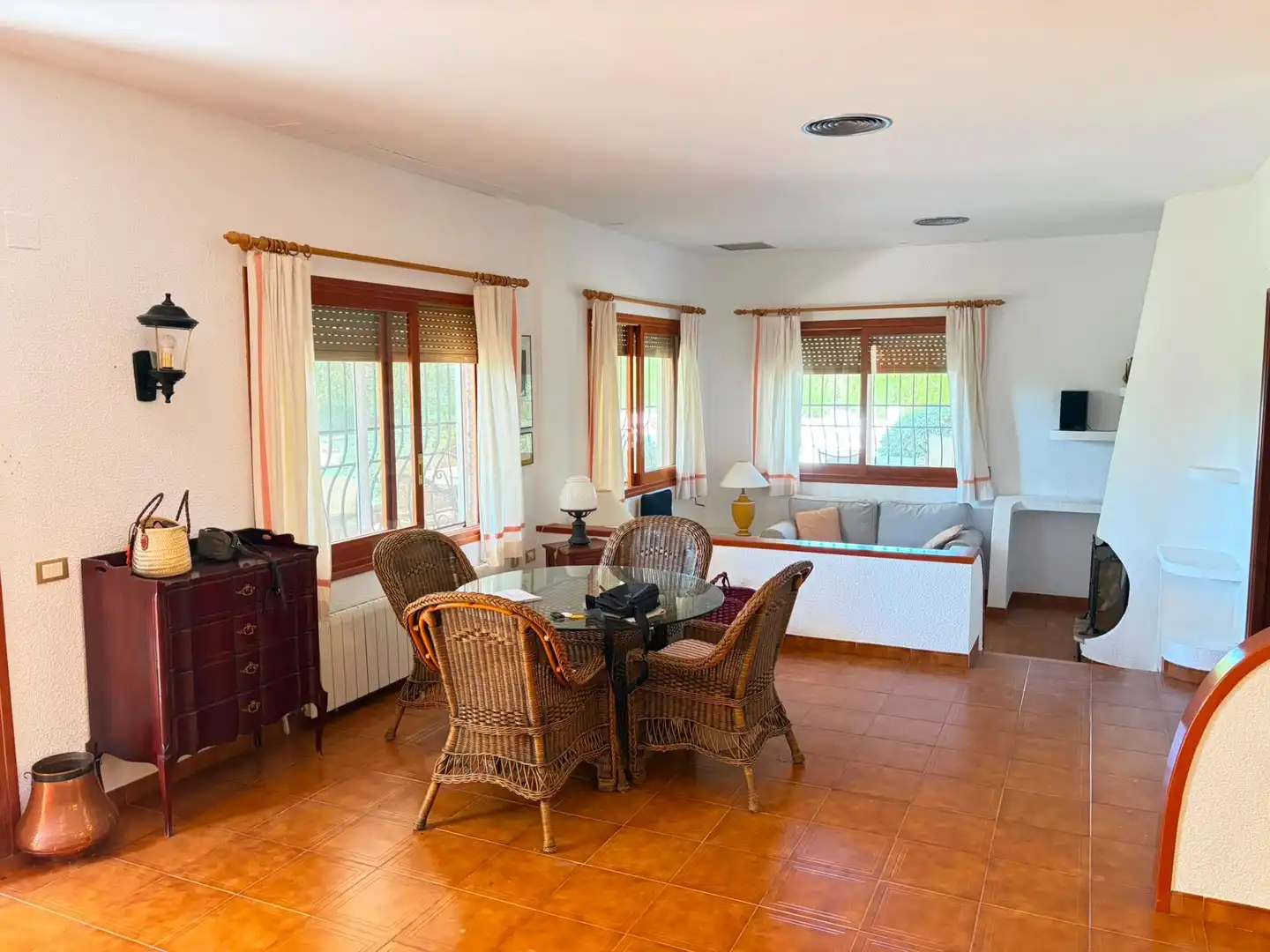 Living room of Houses for sale in Torrent  with Air Conditioner, Heating and Terrace
