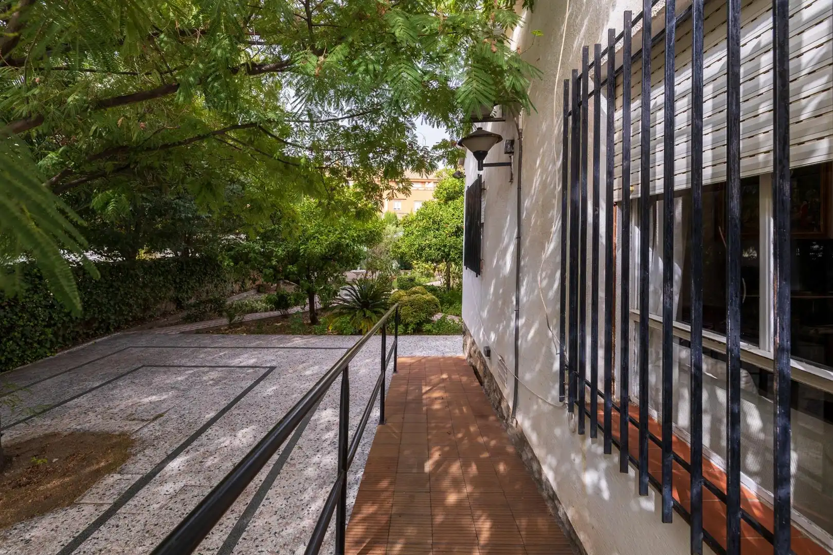 Vista exterior de Casa o chalet en venta en Armilla con Aire acondicionado, Calefacción y Jardín privado