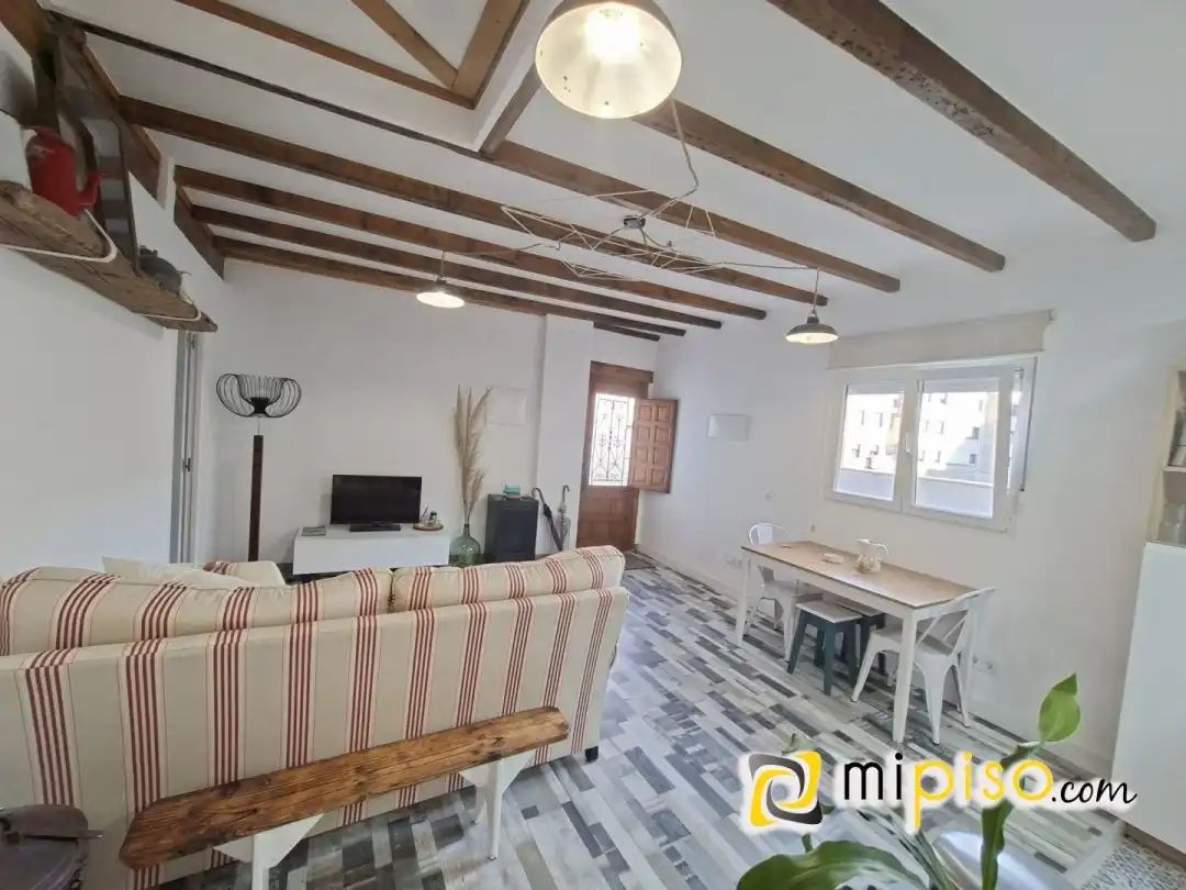 Sala de estar de Piso de alquiler en Santoña con Amueblado