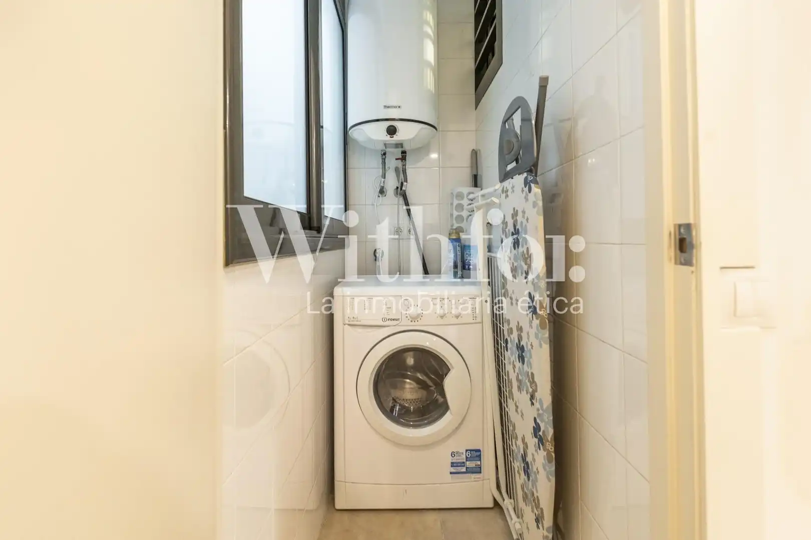 Bedroom of Flat for sale in Barcelona  with Air Conditioner, Heating and Balcony