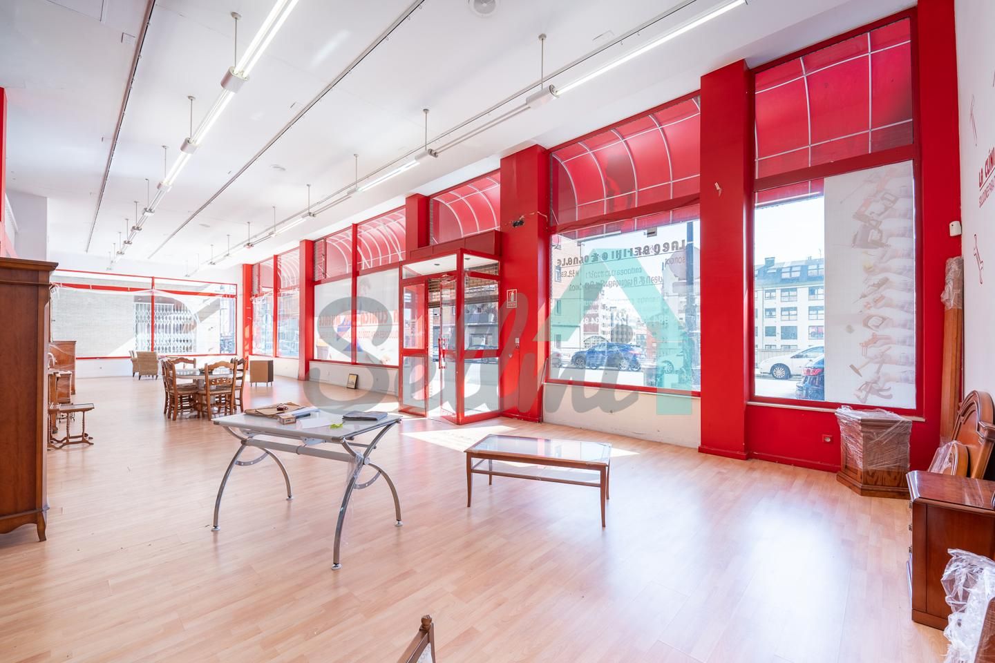 Local de lloguer en Oviedo 