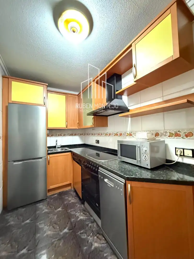 Küche von Wohnung zur Miete in Salamanca mit Heizung, Parkett und Terrasse