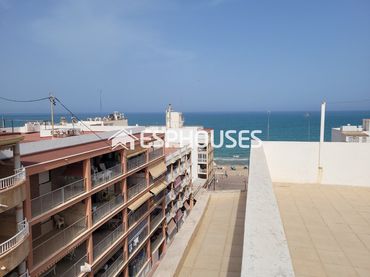 Apartment with balcony for sale in Guardamar Playa