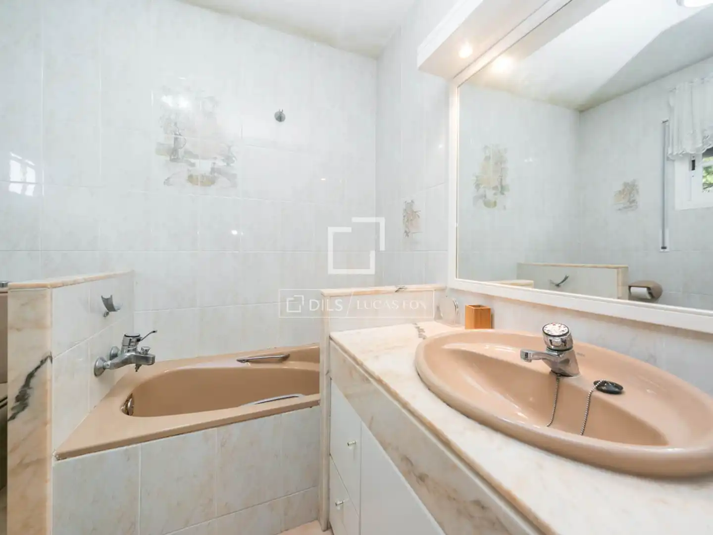 Bathroom of Houses for sale in Castelldefels  with Private garden, Terrace and Swimming Pool