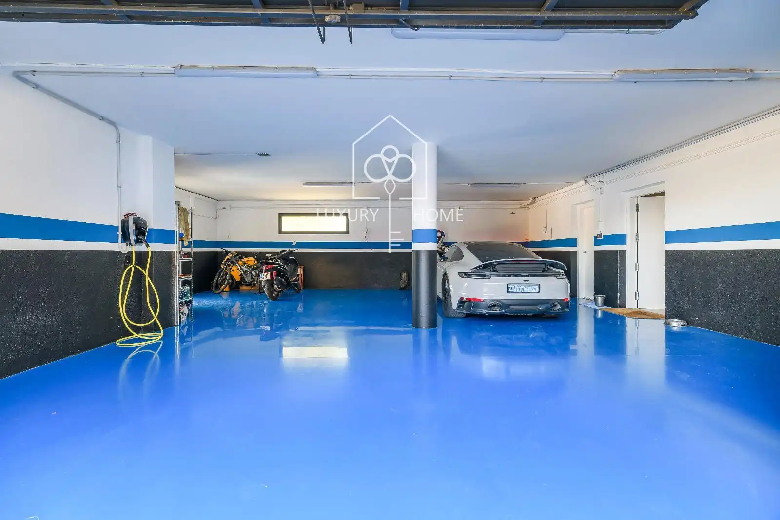 Parking de Casa o chalet en venta en Gavà con Aire acondicionado, Calefacción y Terraza