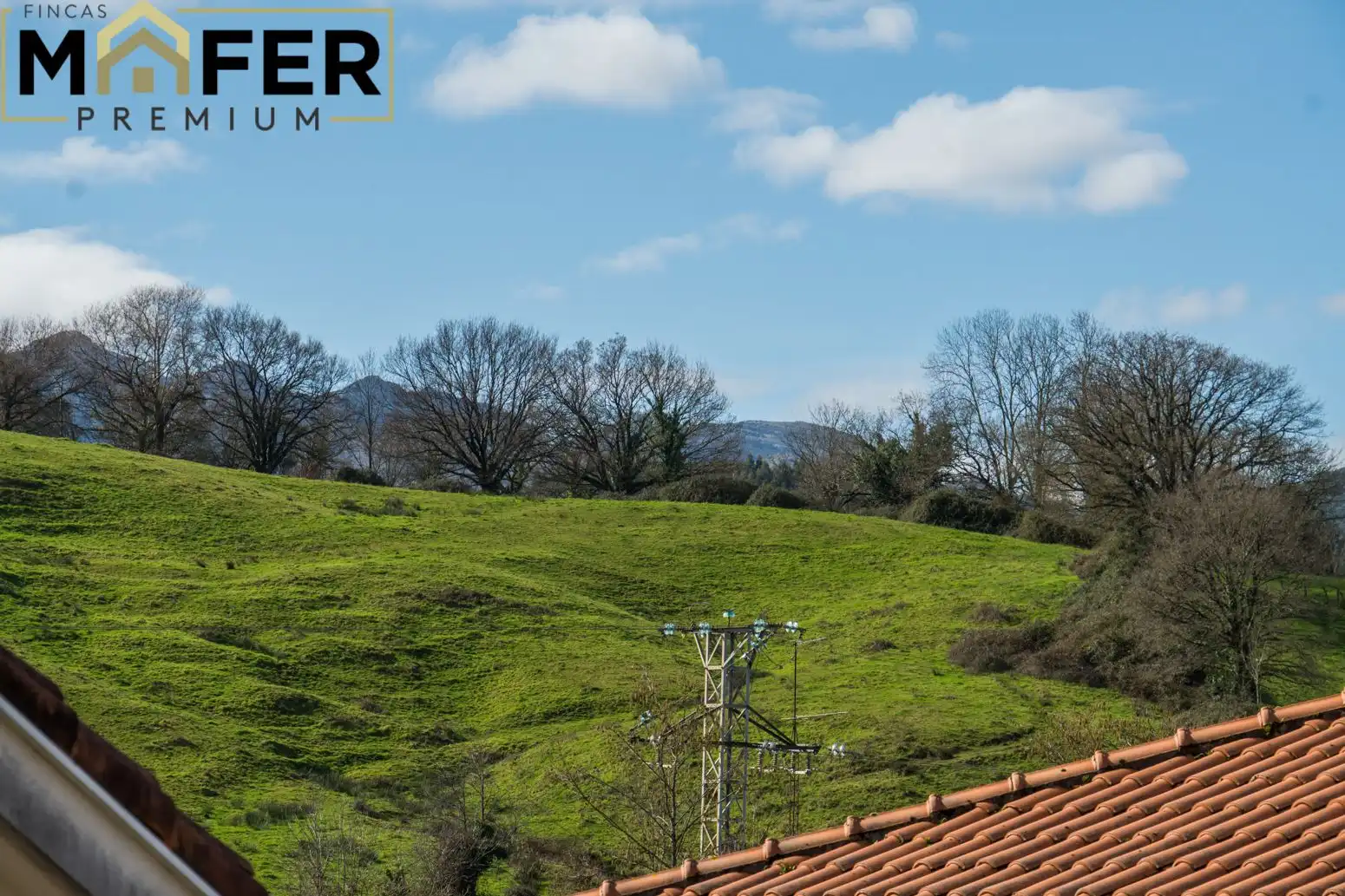 Außenansicht von Haus oder Chalet zum Verkauf in Ampuero mit Heizung, Privatgarten und Parkett