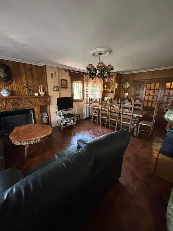 Sala d'estar de Casa o xalet en venda en Valladolid amb Traster i Piscina comunitària