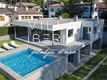 Casa con piscina in vendita a Avenida Mas Ambros