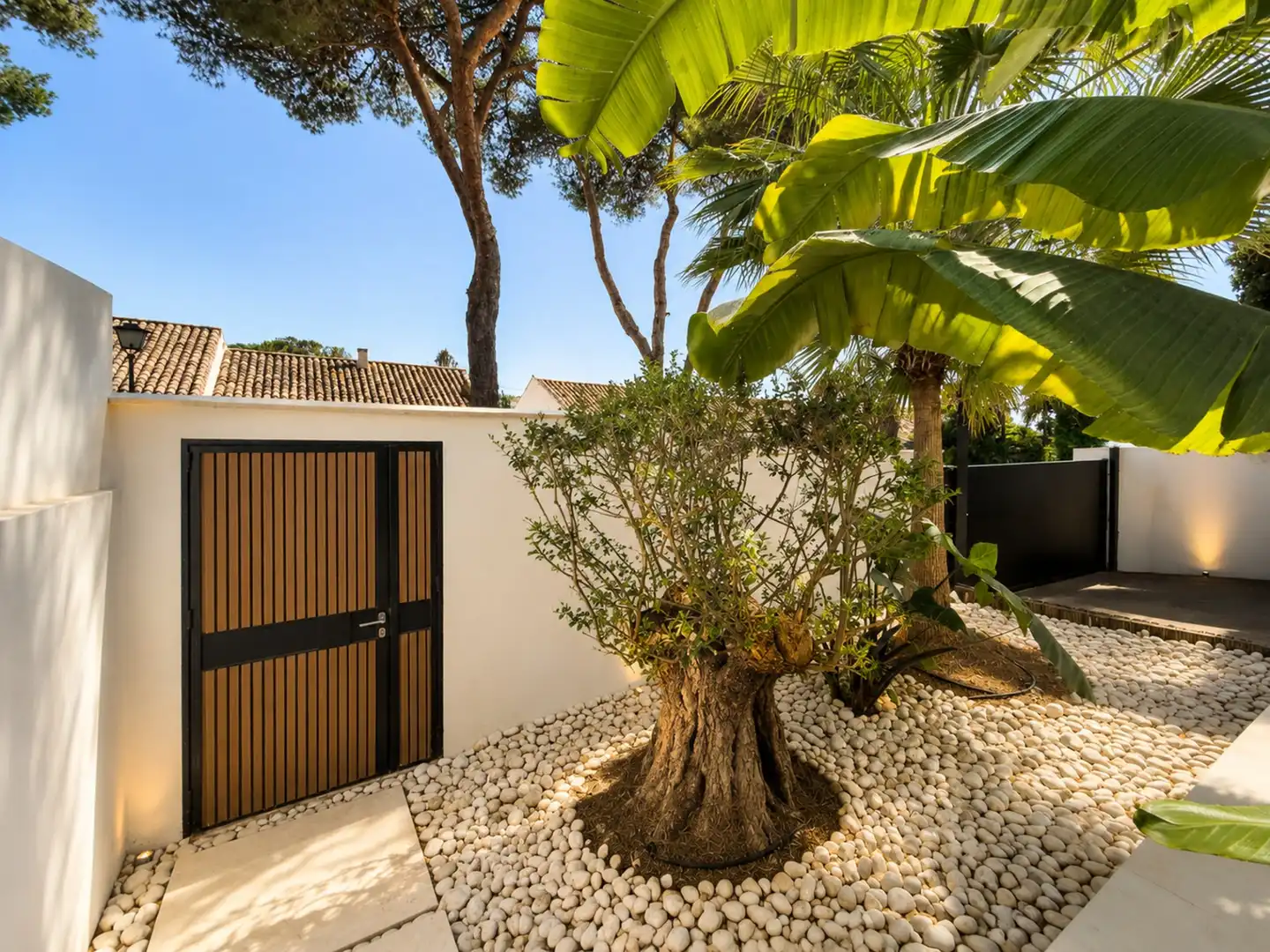 Jardí de Casa o xalet en venda en Marbella amb Aire condicionat, Jardí privat i Terrassa