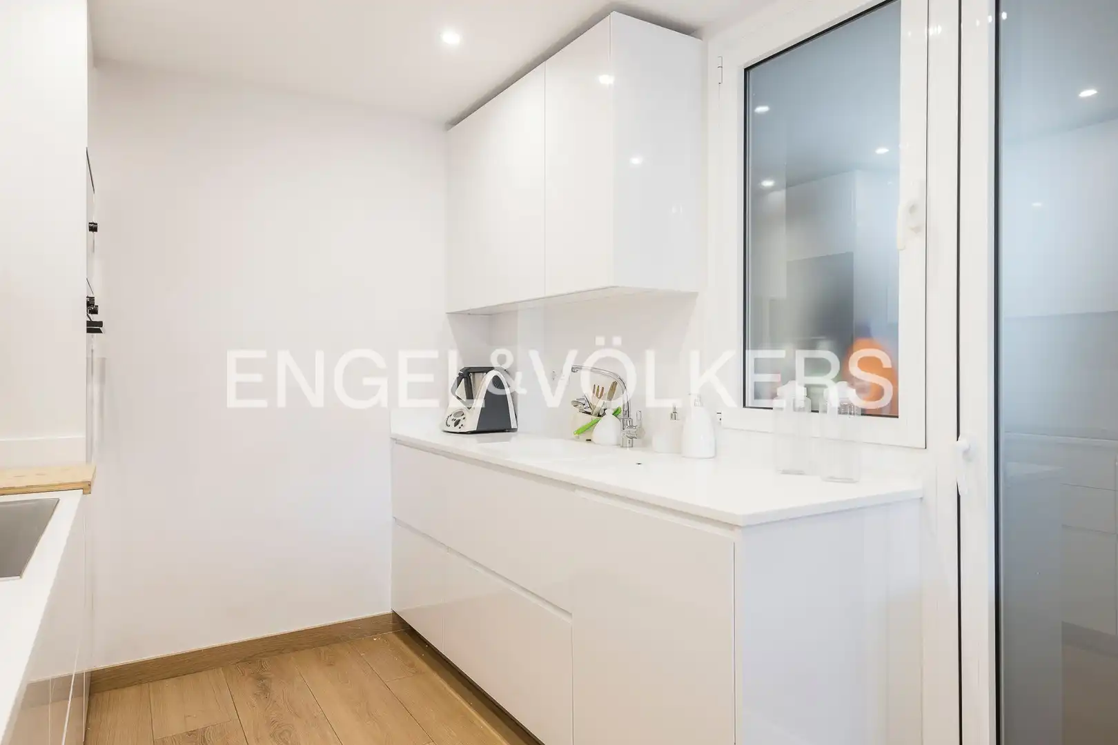 Küche von Wohnung zur Miete in Barcelona mit Heizung, Balkon und Haustiere erlaubt