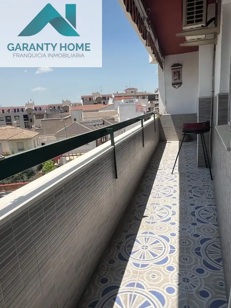 Piso con terraza en venta en Martos, imagen 2