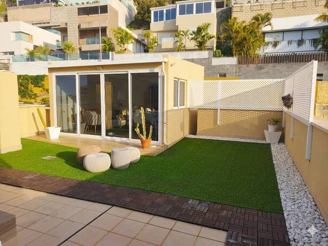 Ático en Venta en Calle Doctor Asin Gavin en Urbanización Anaga