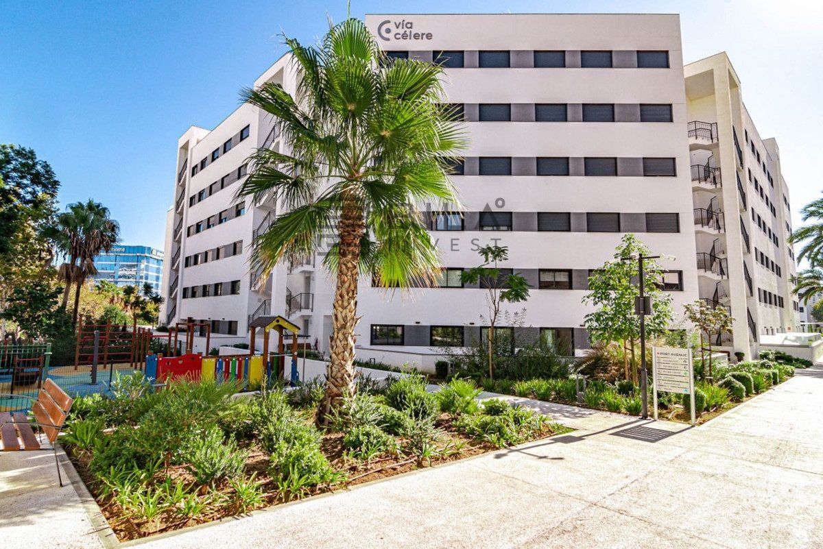 Flat for sale in General Lopez Dominguez, Los Jardines de Marbella - La Ermita