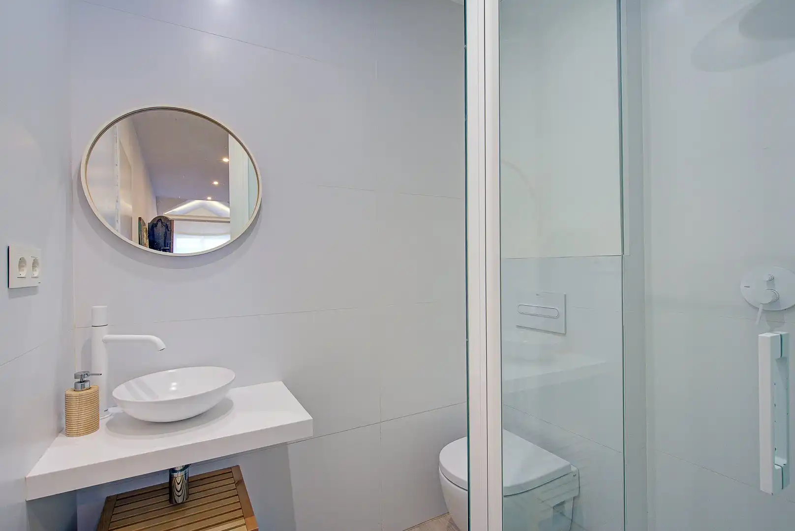 Baño de Ático en venta en Sevilla con Aire acondicionado y Amueblado