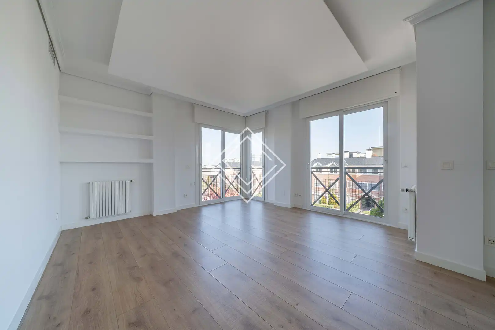 Schlafzimmer von Dachboden zum Verkauf in Madrid mit Klimaanlage, Heizung und Terrasse