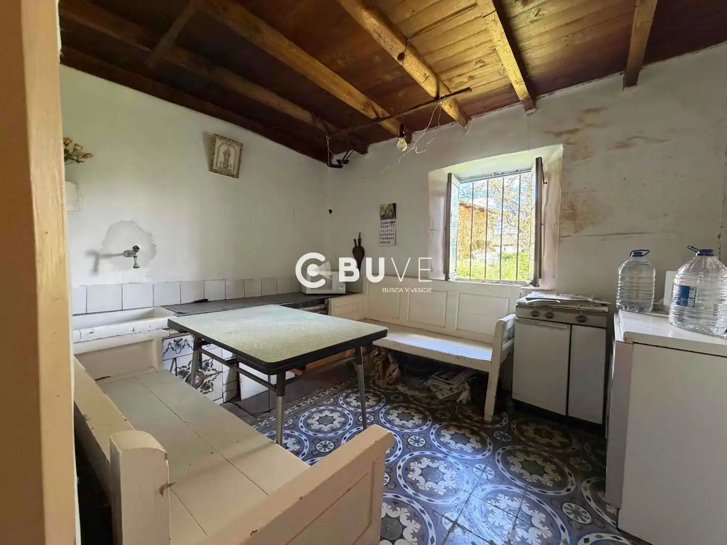 Cocina de Casa o chalet en venta en Almanza con Calefacción, Jardín privado y Trastero