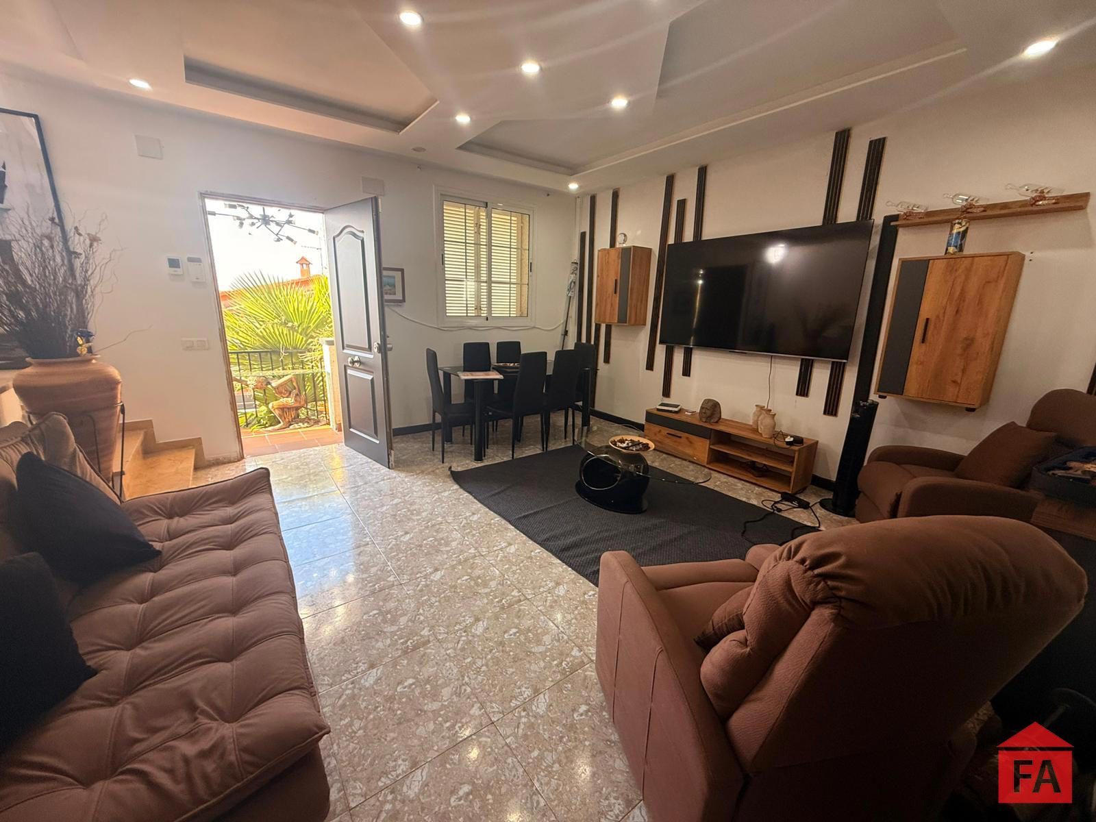 Living room of House or chalet for sale in El Vendrell  with Terrace, Furnished and Alarm