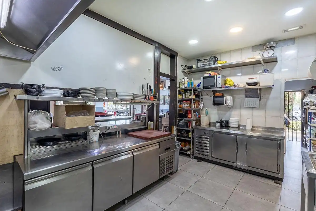 Business premises for transfer in Genil, imagen 12