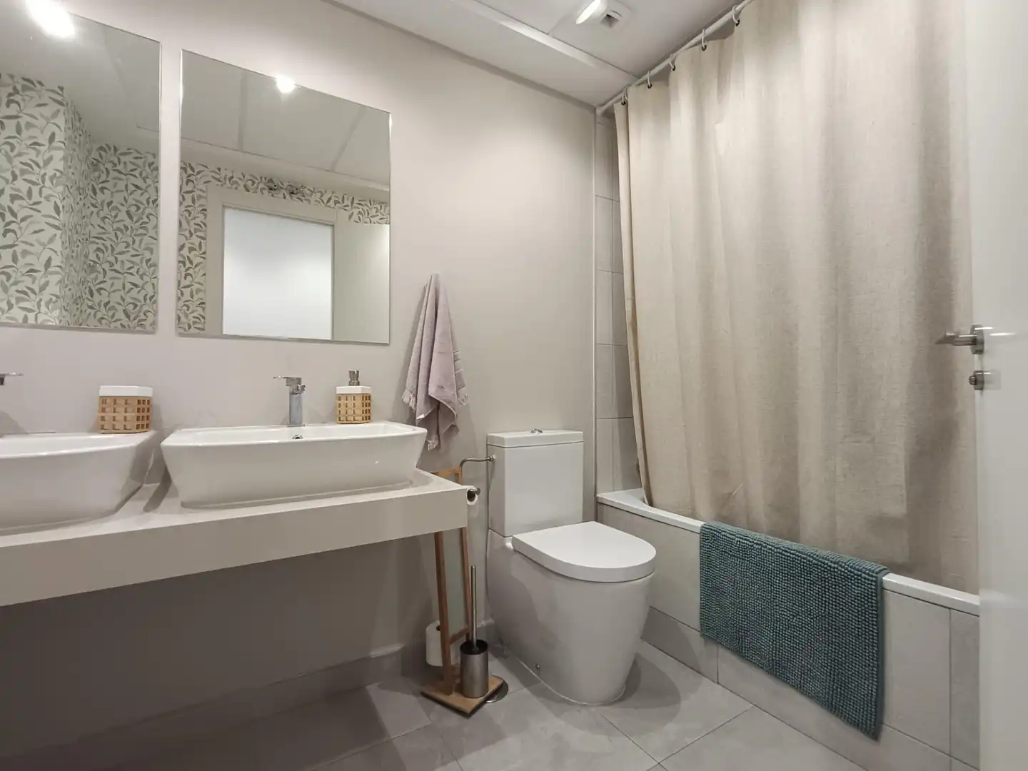 Badezimmer von Wohnung zum Verkauf in Córdoba mit Klimaanlage, Heizung und Privatgarten