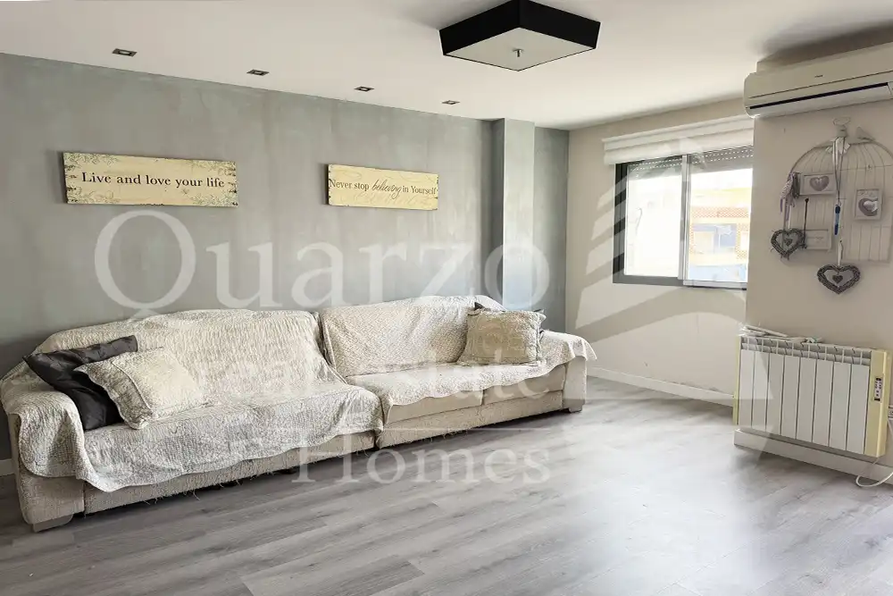Apartamento con terraza en venta en Carrer Fàtima, imagen 2