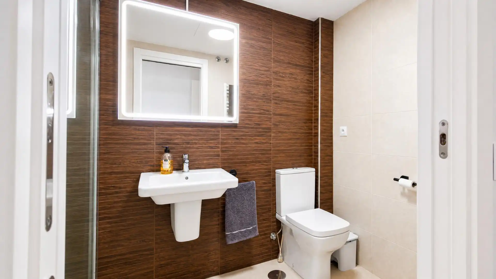 Bathroom of Apartments for sale in Alicante / Alacant  with Air Conditioner, Heating and Terrace