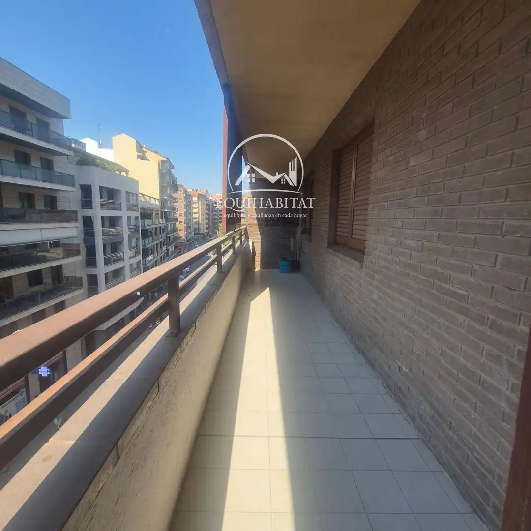 Terraza de Piso de alquiler en Lleida con Aire acondicionado, Terraza y Amueblado