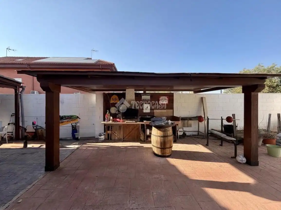 Terrassa de Casa adosada en venda en Cubas de la Sagra amb Aire condicionat, Calefacció i Terrassa