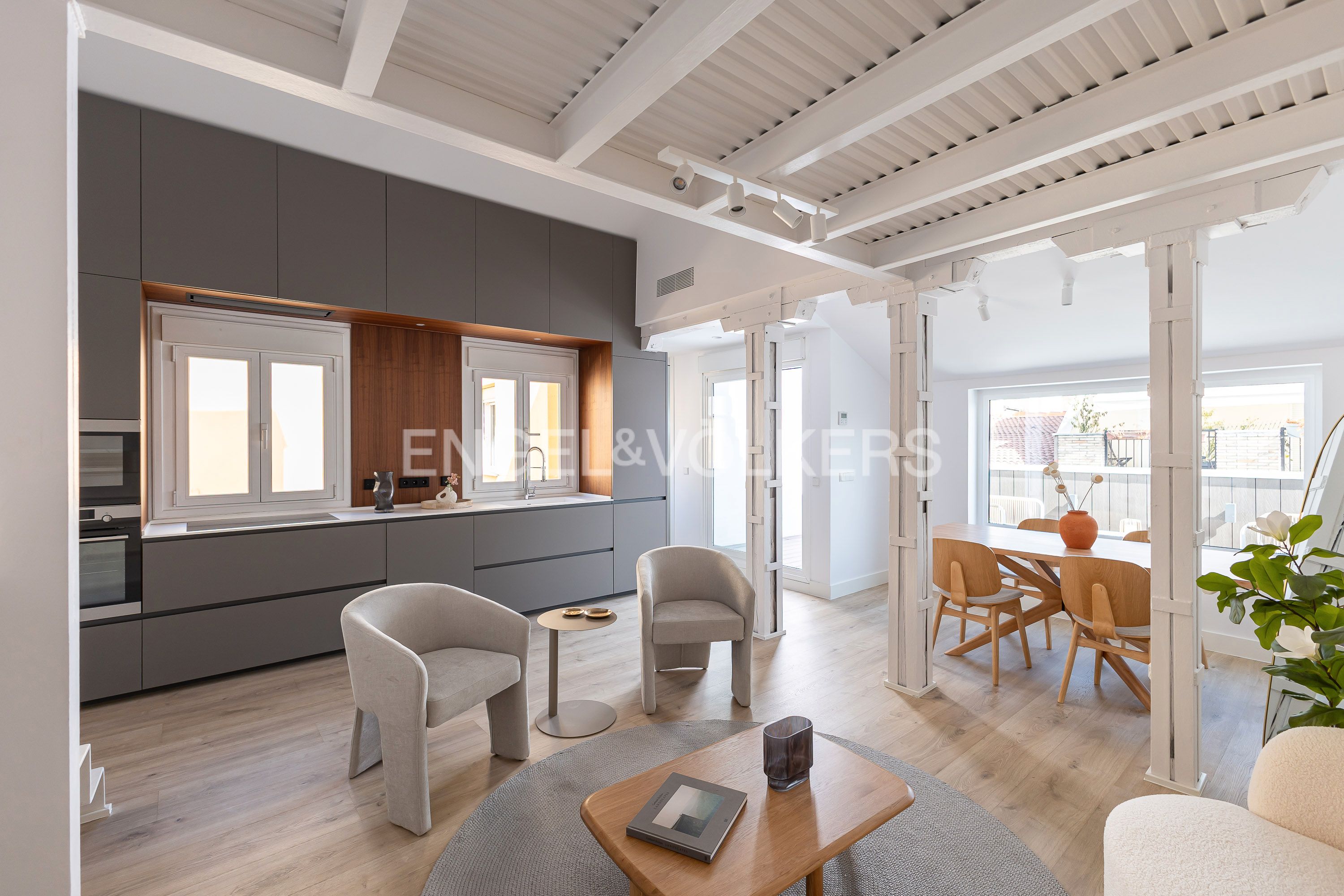 Vista exterior de Àtic en venda en Granollers amb Aire condicionat, Calefacció i Parquet