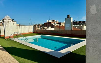 Swimming pool of Flat for sale in  Barcelona Capital  with Heating, Storage room and Swimming Pool