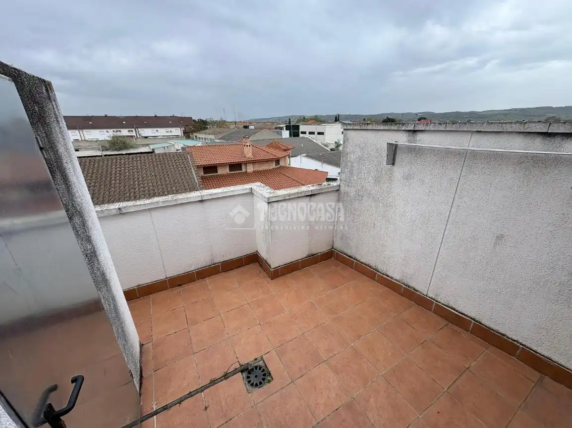 Terrassa de Pis en venda en Talavera de la Reina amb Piscina comunitària