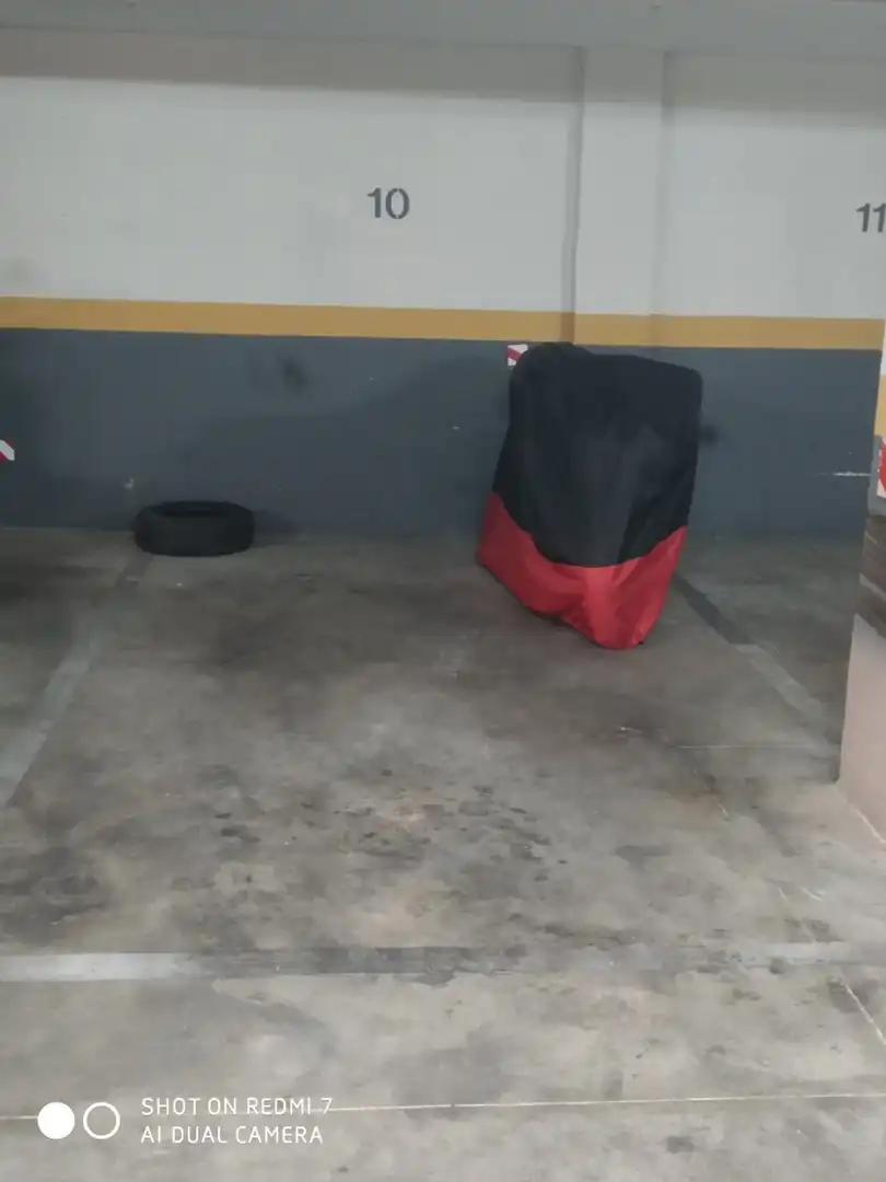 Parking de Piso en venta en Cáceres con Calefacción, Terraza y Trastero