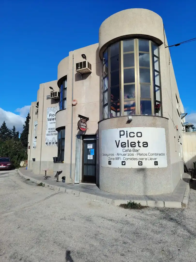 Edificio en venta en Elda