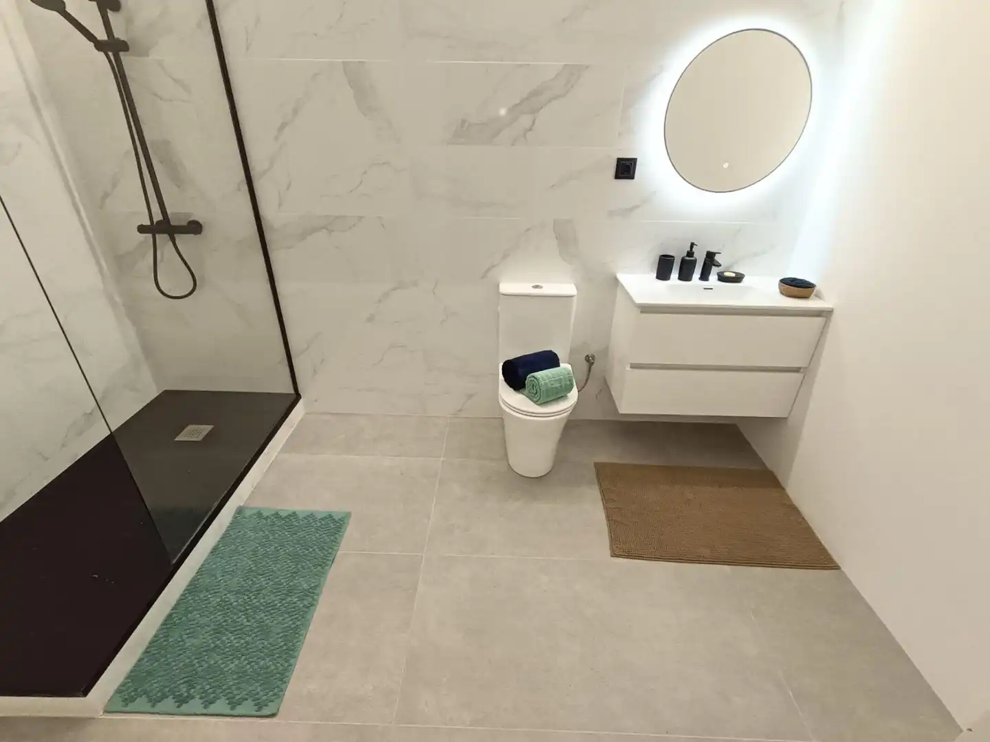 Flat for sale in Carrer SENTMENAT, Sol i Padris - Sant Oleguer