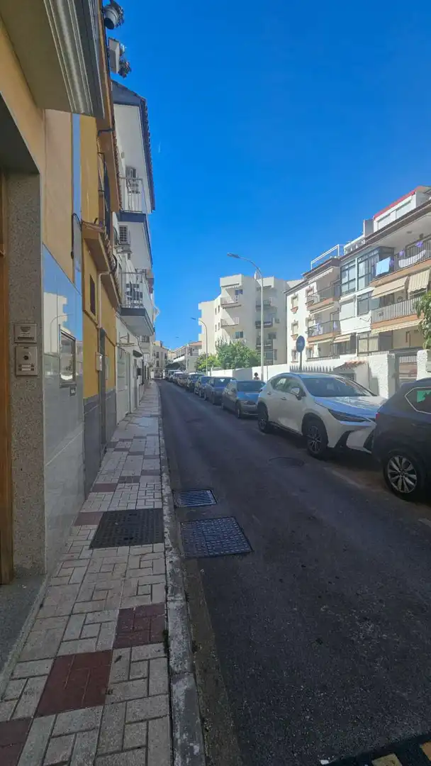 Vista exterior de Apartament de lloguer en Torremolinos amb Aire condicionat, Calefacció i Terrassa