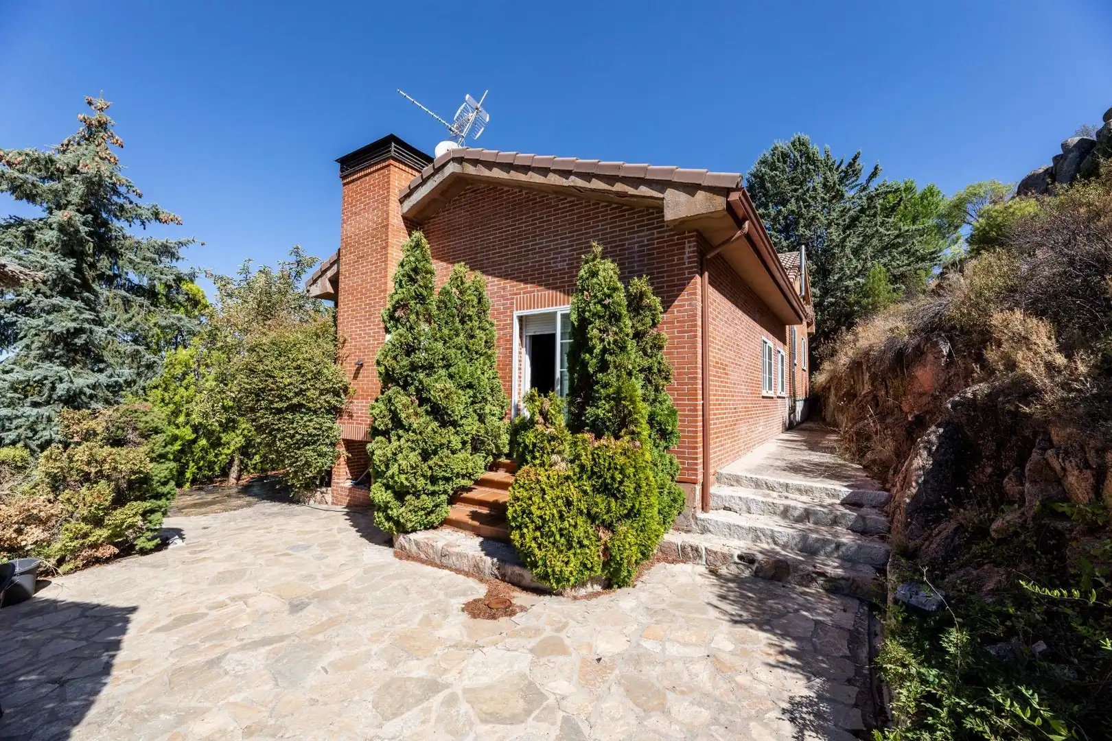 Exterior view of Houses for sale in Collado Villalba  with Heating, Private garden and Community pool