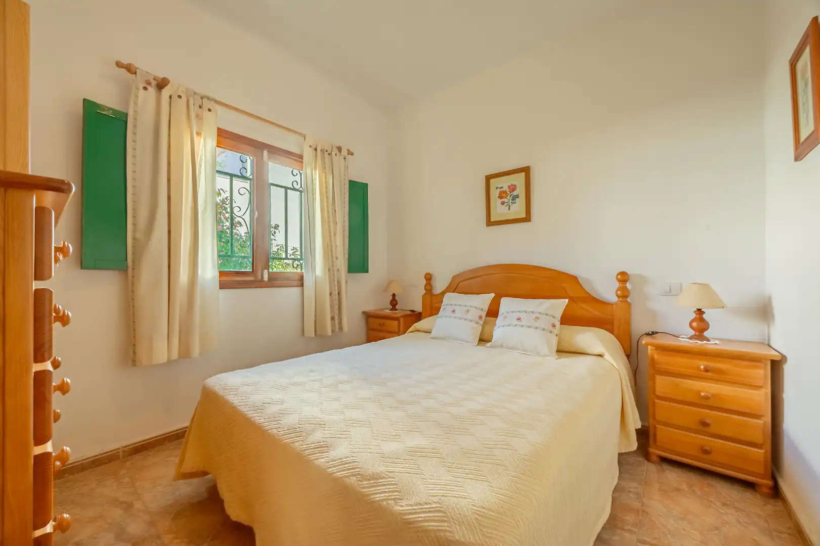 Dormitori de Casa o xalet en venda en Sant Mateu amb Jardí privat