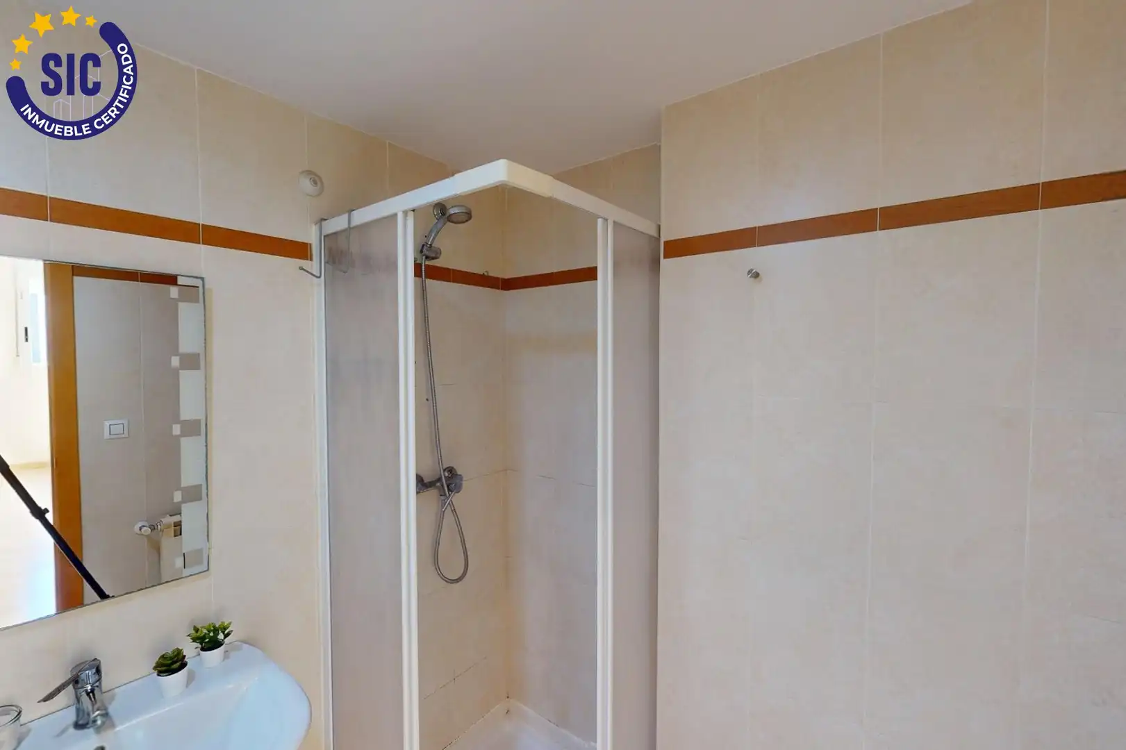 Badezimmer von Wohnung zum Verkauf in Almazora / Almassora mit Heizung und Balkon