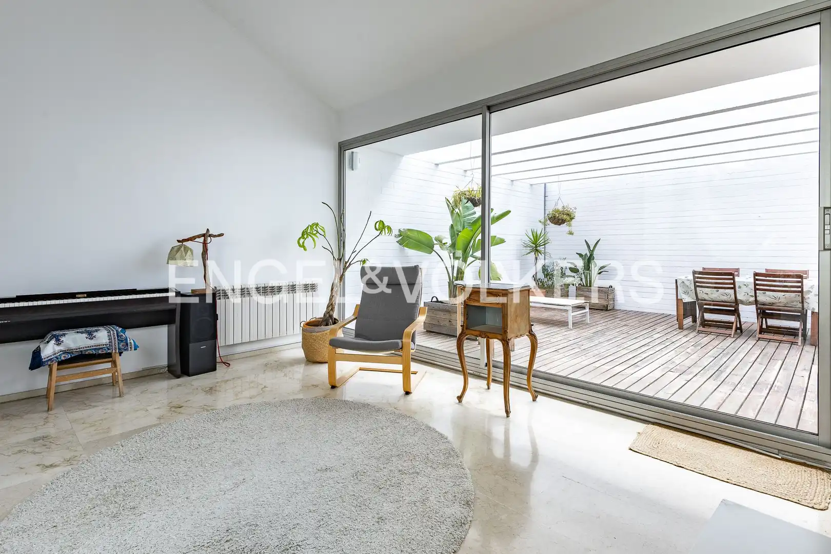 Exterior view of Houses for sale in Barcelona  with Air Conditioner, Heating and Private garden